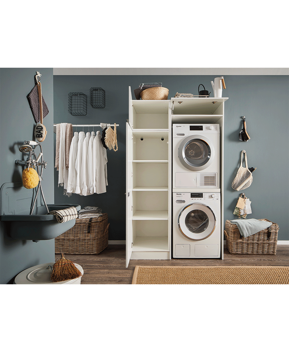 "Der Idealist" in Weiss