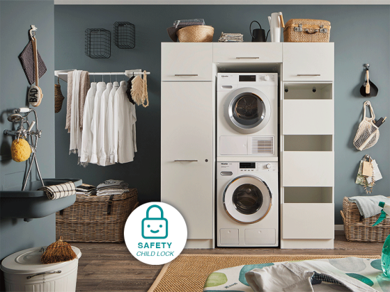 "Der Idealist" in Weiss